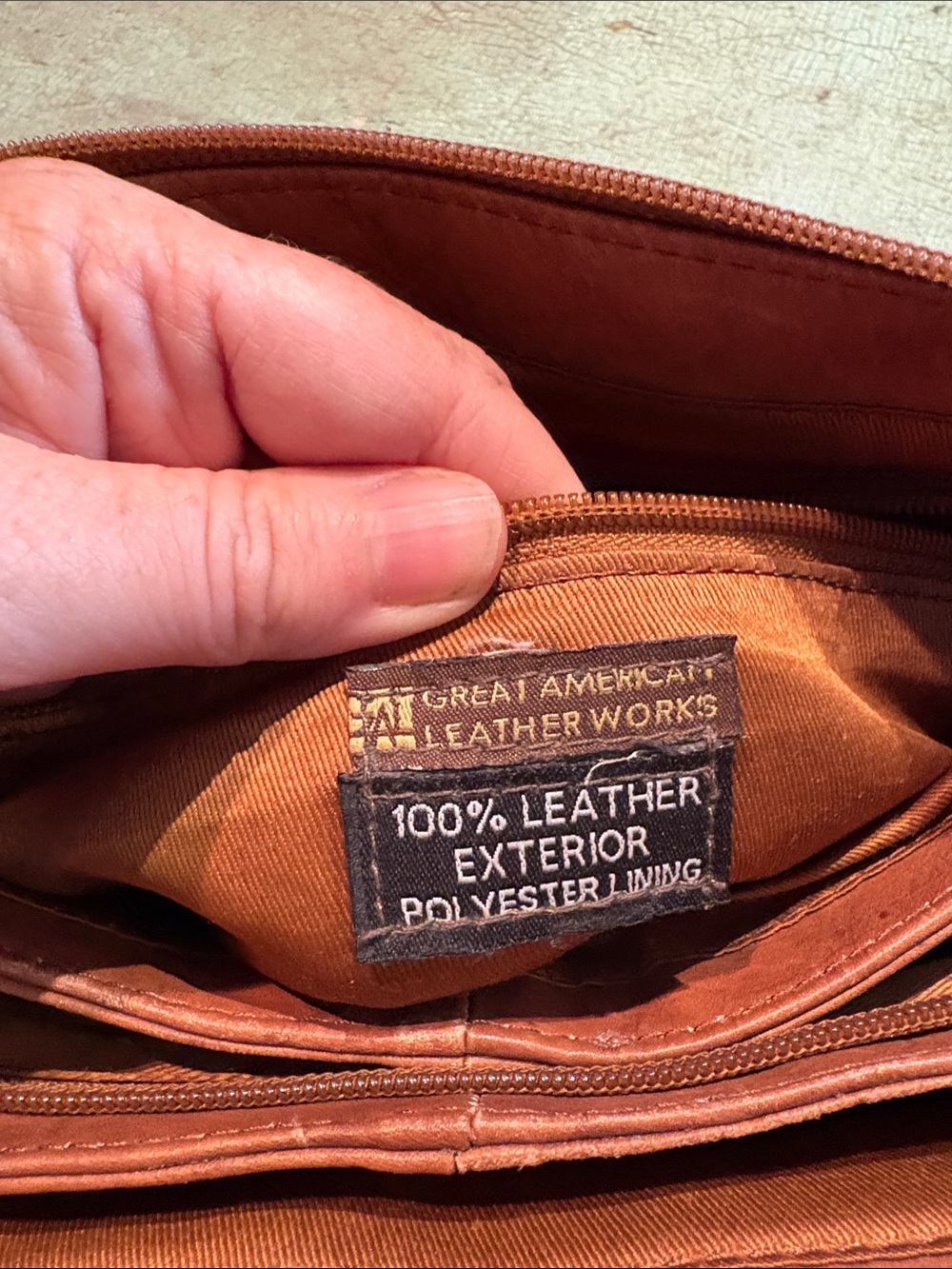 Great American Leatherworks Brown Leather Organizer Crossbody Bag - Picture 5 of 9